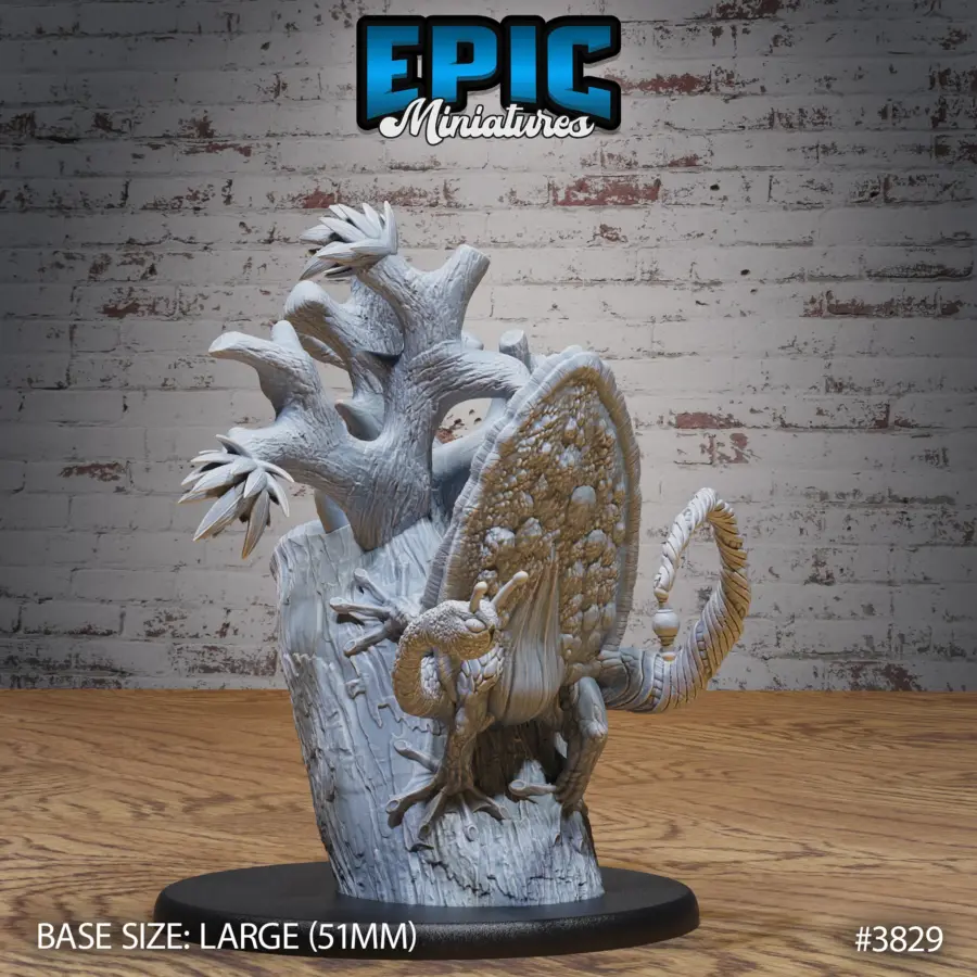 Exotic Rain Forest Creature Climbing (Large)
