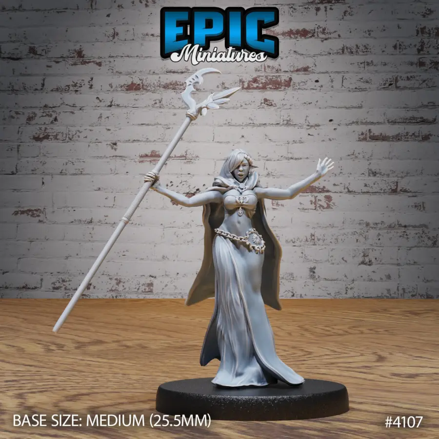 Elf Queen Walking (Medium)